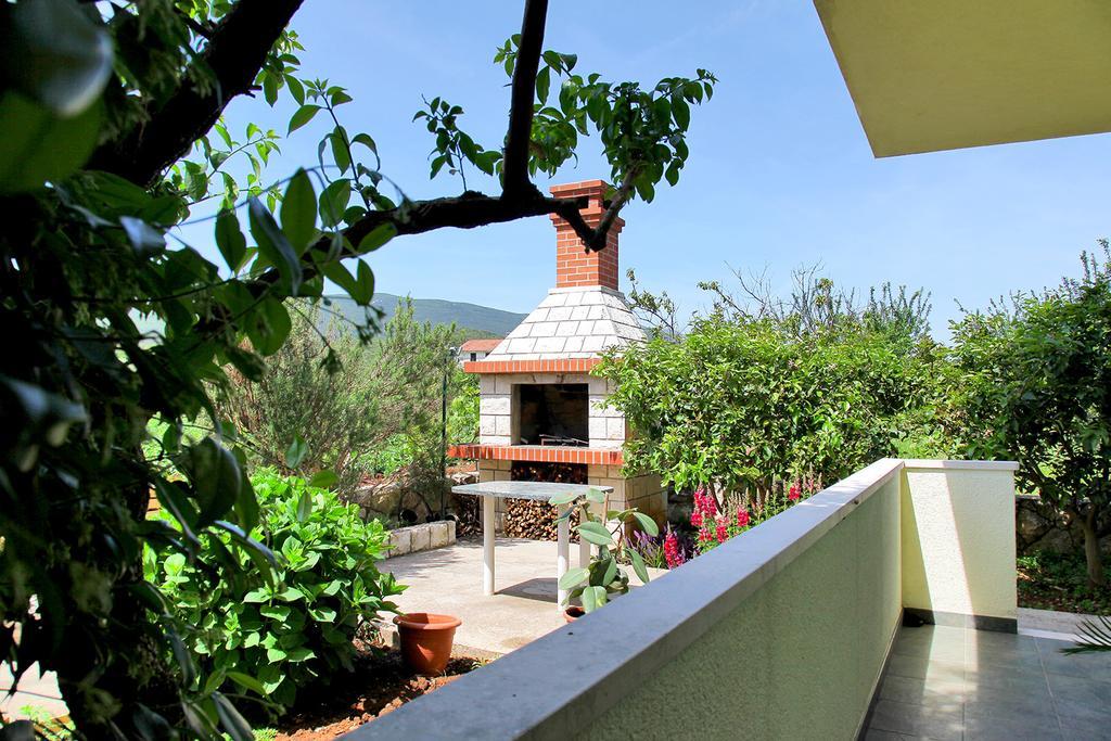 Villa Marijana Сресер Екстериор снимка