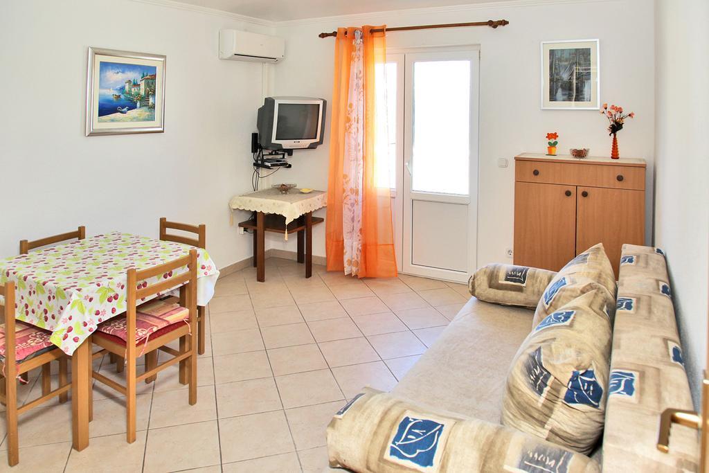 Villa Marijana Сресер Екстериор снимка