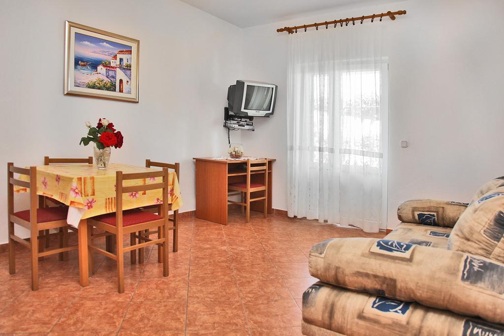 Villa Marijana Сресер Екстериор снимка