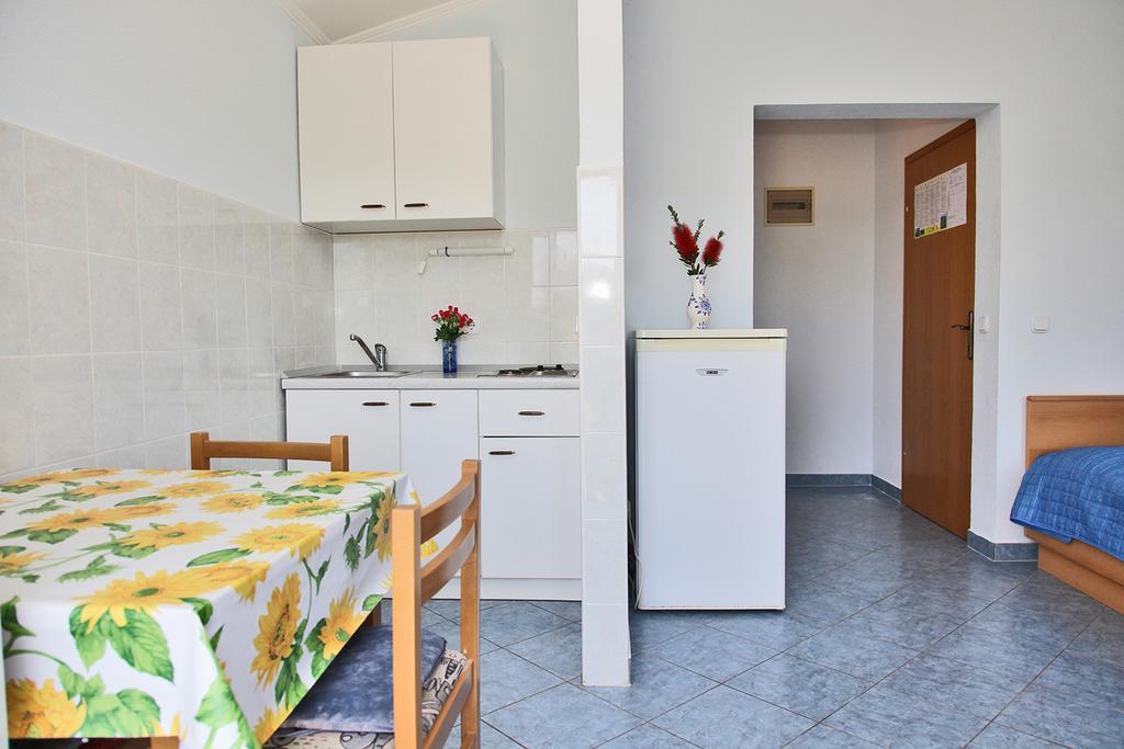 Villa Marijana Сресер Екстериор снимка