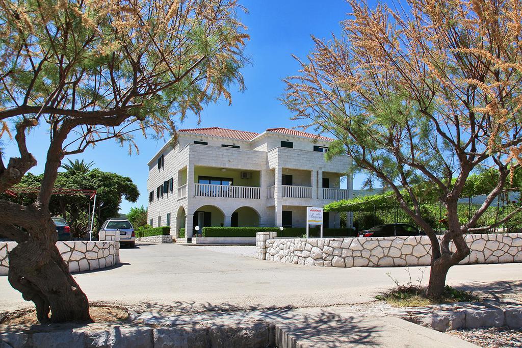 Villa Marijana Сресер Екстериор снимка